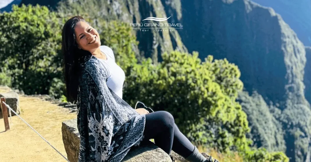 Atuendo elegante para mamá en Cusco, Perú.