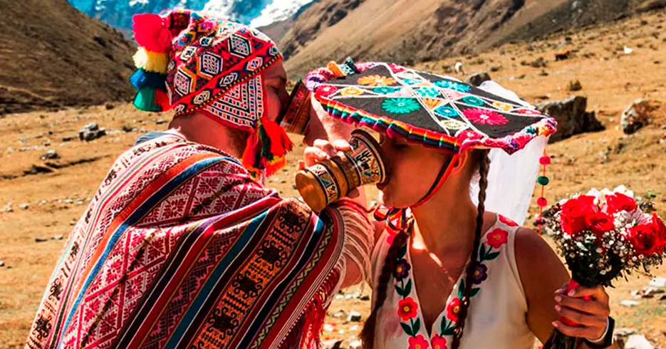 boda andina con trajes tipicos y ritual ancestral