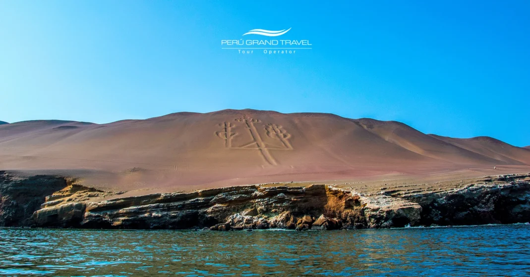 candelabro en paracas, islas ballestas, viaje a paracas, viaje a peru, experiencia en ica, paracas. y lima