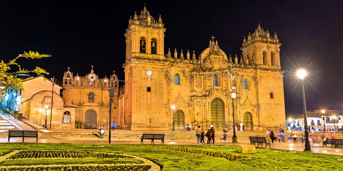 Guía Turística de Cusco: Descubre la Joya de Los Andes 1 cathedral of cusco in peru