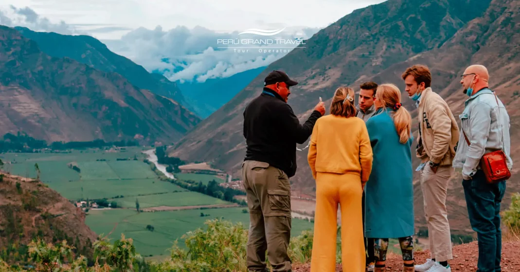 12 Paquetes Familiares a Perú: La Guía Esencial para un Viaje de Lujo Inolvidable 1 familia en valle sagrado,Paquetes Familiares a Perú