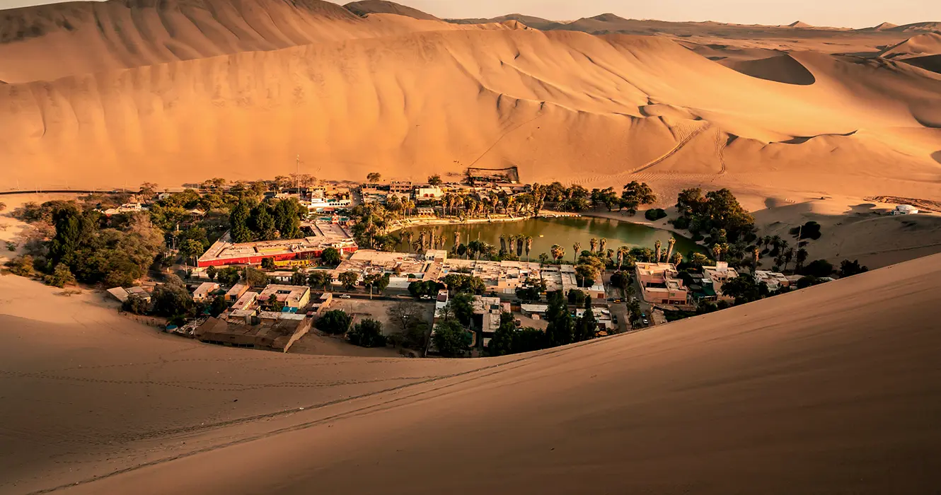 huacachina oasis peruano