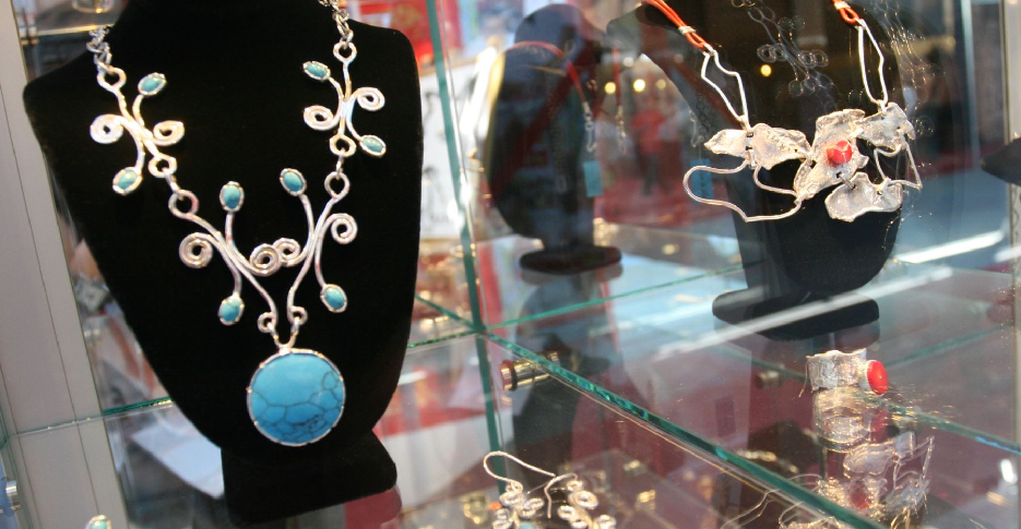 Descubre el Arte y la Artesanía Local en Cusco: Tradición y cultura viva 4 joyería-platería-en-cusco
