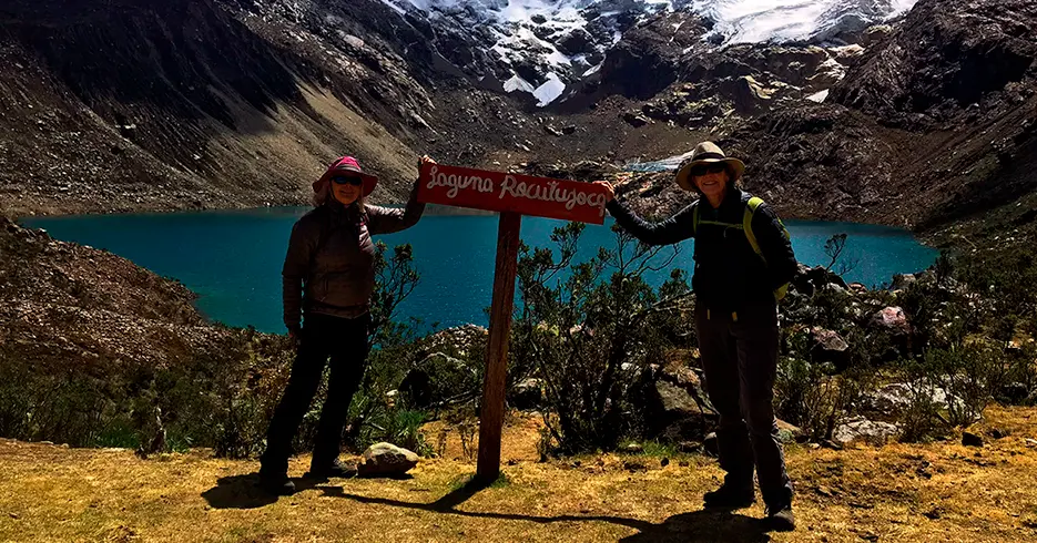 lagunas para visitar en huaraz - laguna rocotuyoc