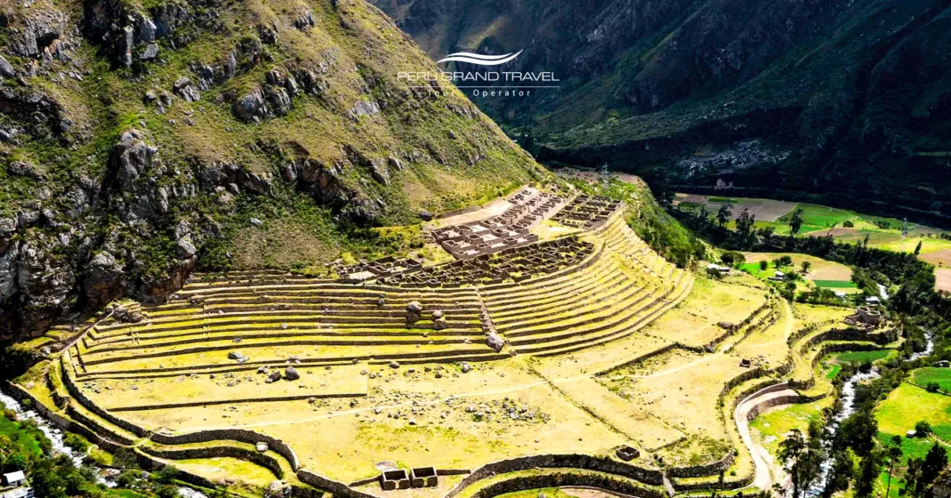 llactapata-sendero-del-Camino-Inca-clásico