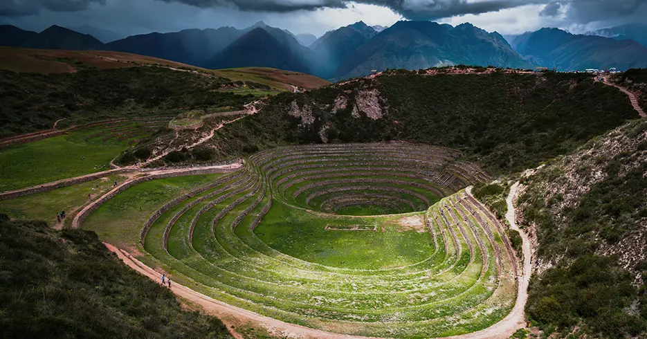 Descubre Cusco en 7 Días: La Mejor Ruta con Picnic en la Tierra de los Incas 3 Círculos agrícolas de moray en cusco