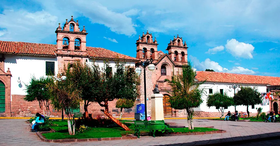 plaza nazarenas cerca de la plaza de armas Cusco