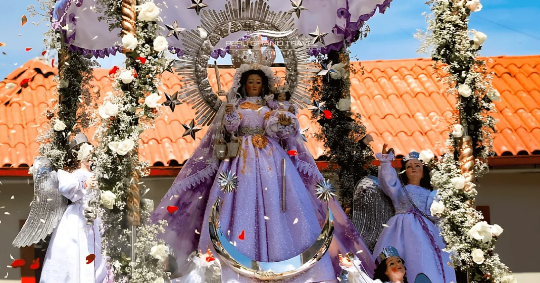 procesion de la virgen de la candelaria, virgen de la candelaria, festividad de la virgen de la candelaria, festividad en puno