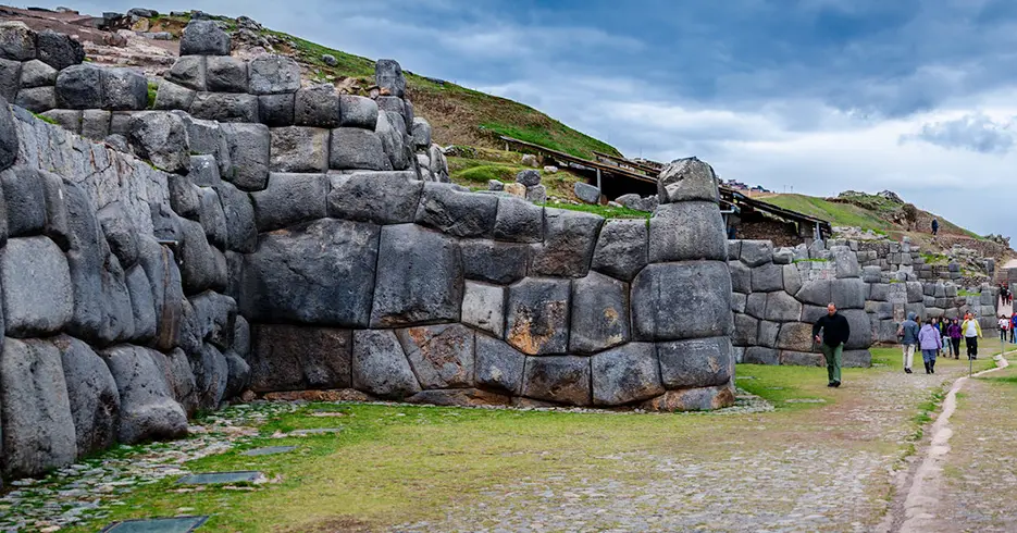 sitio arqueologico de sacsayhuaman includio en el boleto turistico Cusco