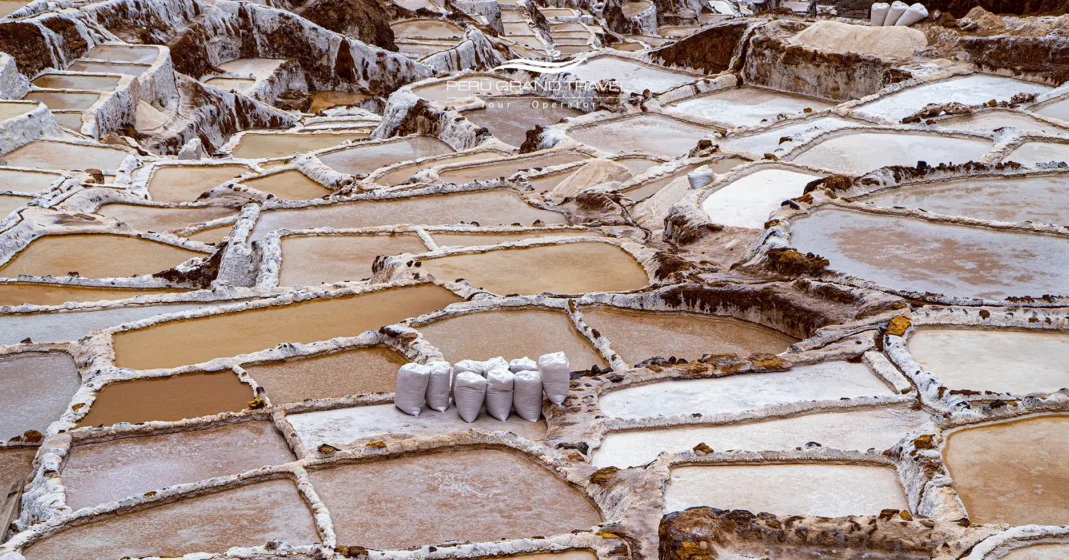 Maras y Moray 2026: Los 7 Secretos del Salitre Blanco y los Círculos Verdes de los Incas 1 tour a salinera maras en cusco