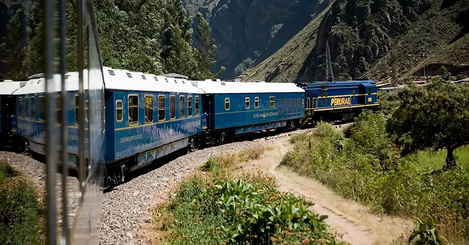 vistas del tren hiram bingham a machu picchu