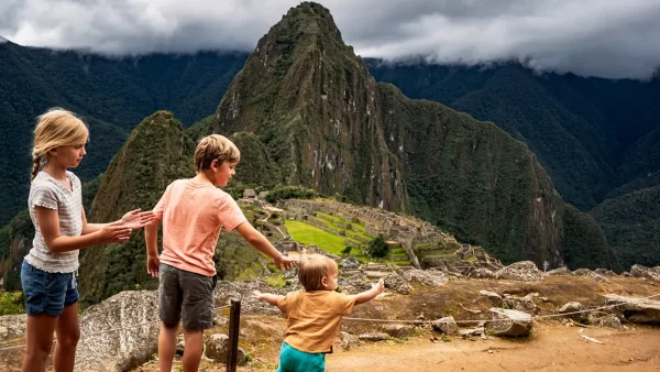 viajar a peru con niños a Machu Picchu - cusco